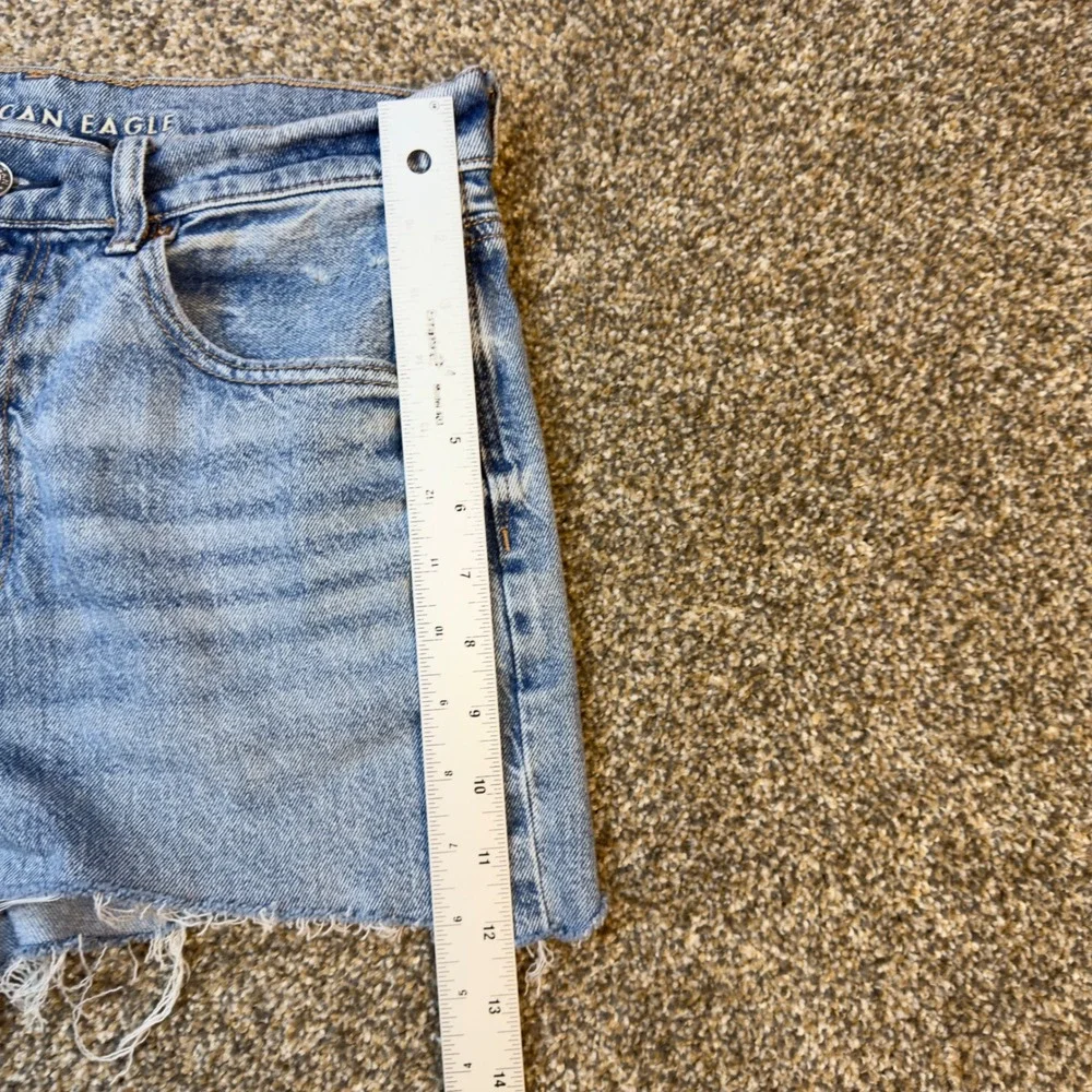 American Eagle Highest Rise Baggy Straight Distressed Denim Shorts Light Wash 10